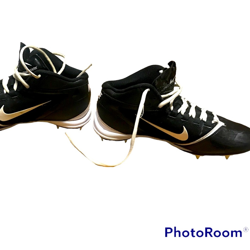 Nike Alpha Shark Boys Football Cleats sz 7